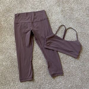 Lululemon set in “cola”